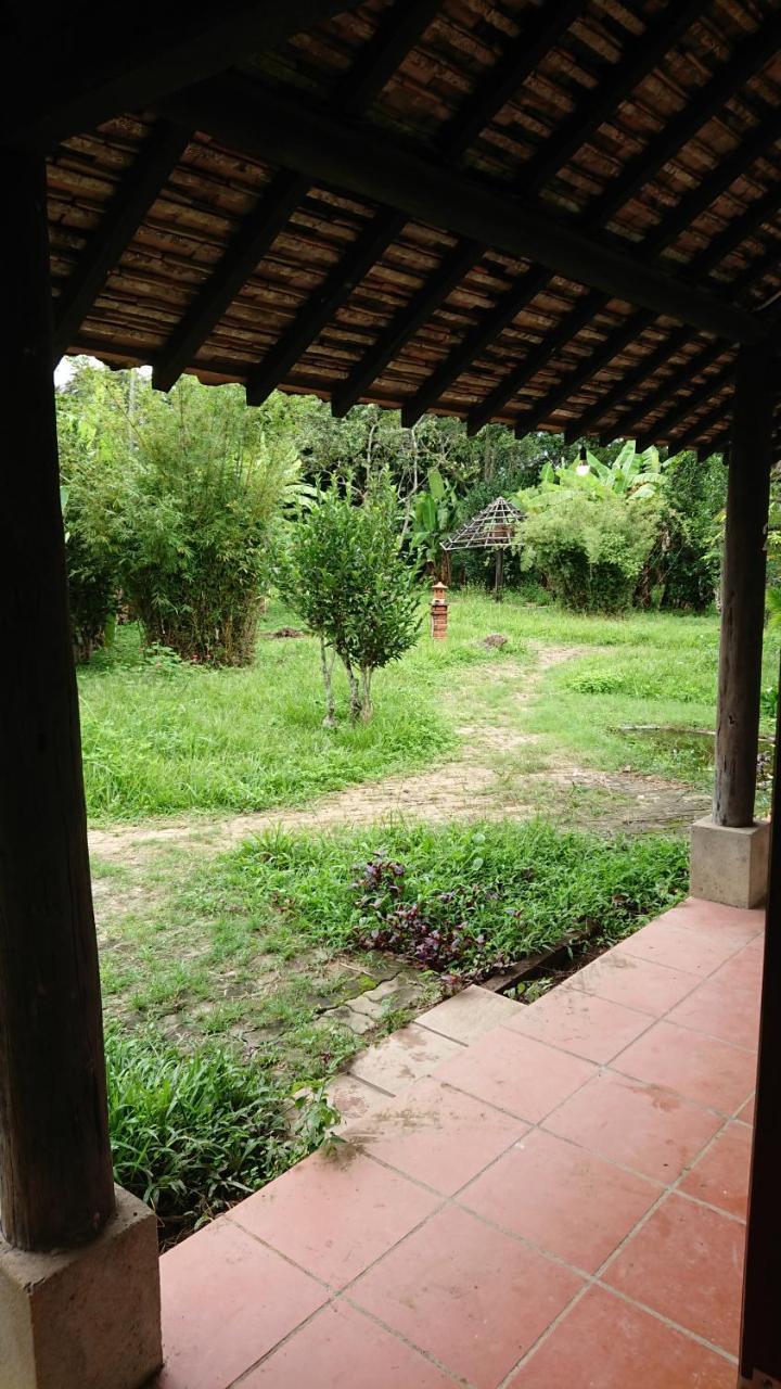 เวือนทู เกสต์เฮาส์ การ์เดน Kon Tum ภายนอก รูปภาพ